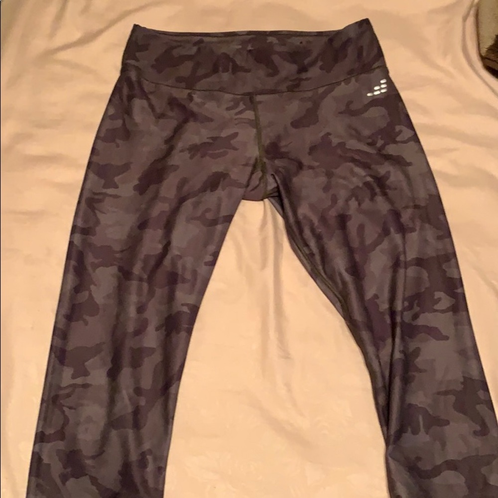 Athletic capris